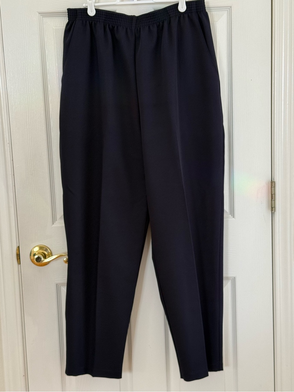 Briggs New York Women's Deep Navy Straight-Leg Dress Trousers